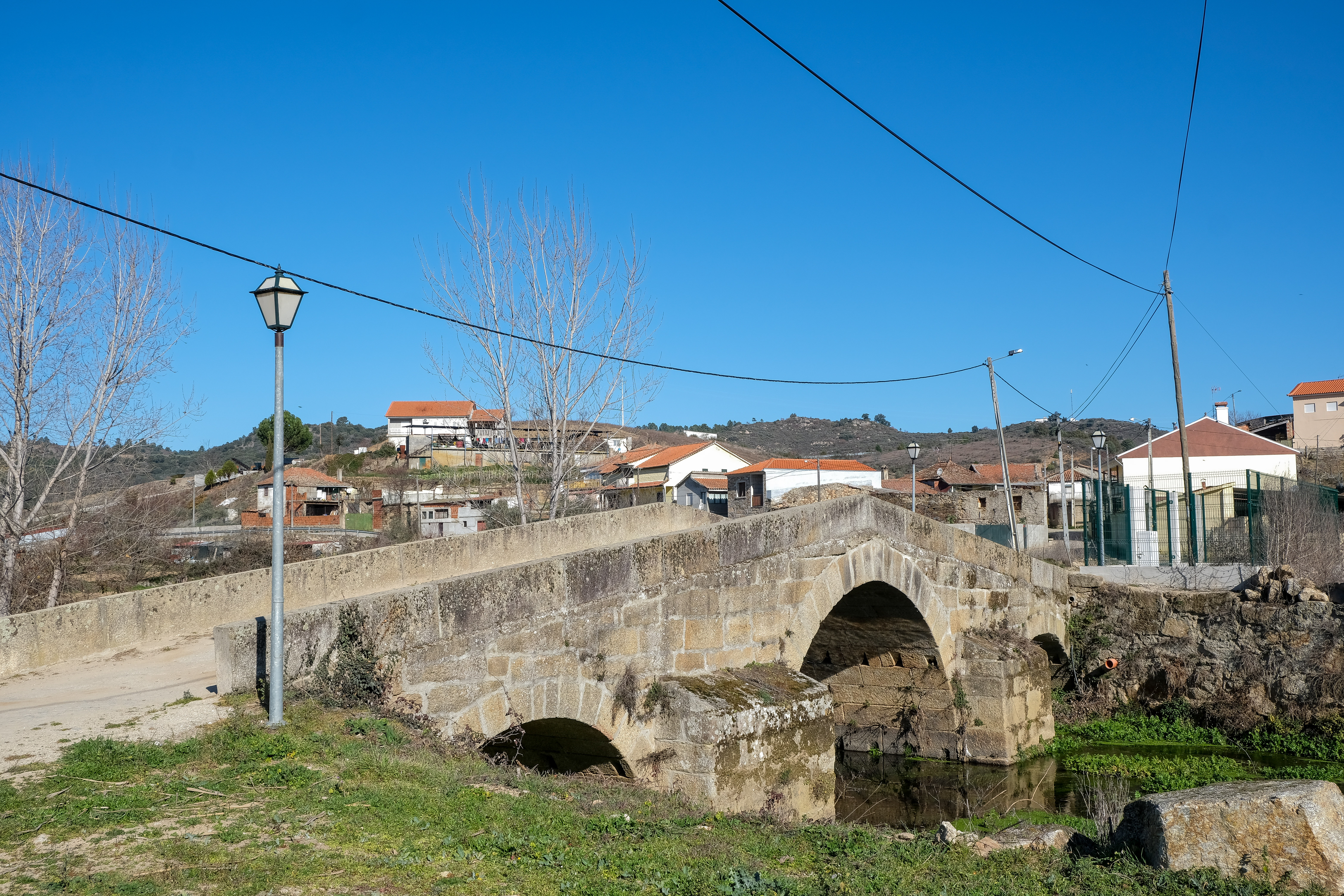 Ponte Medieval .  Rio Torto